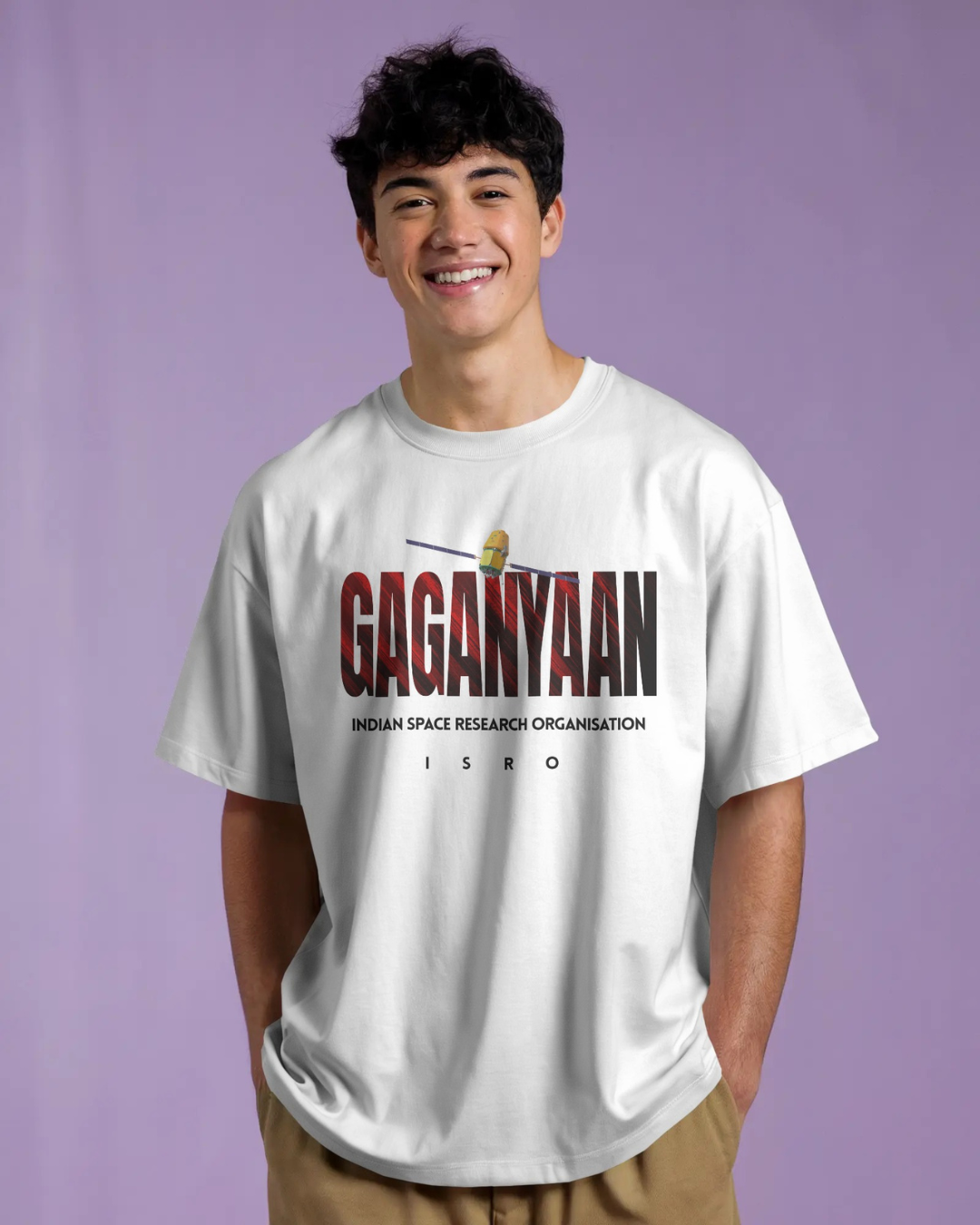 White oversized ISRO GAGANYAN t-shirt by ESROVERSE – includes free shipping