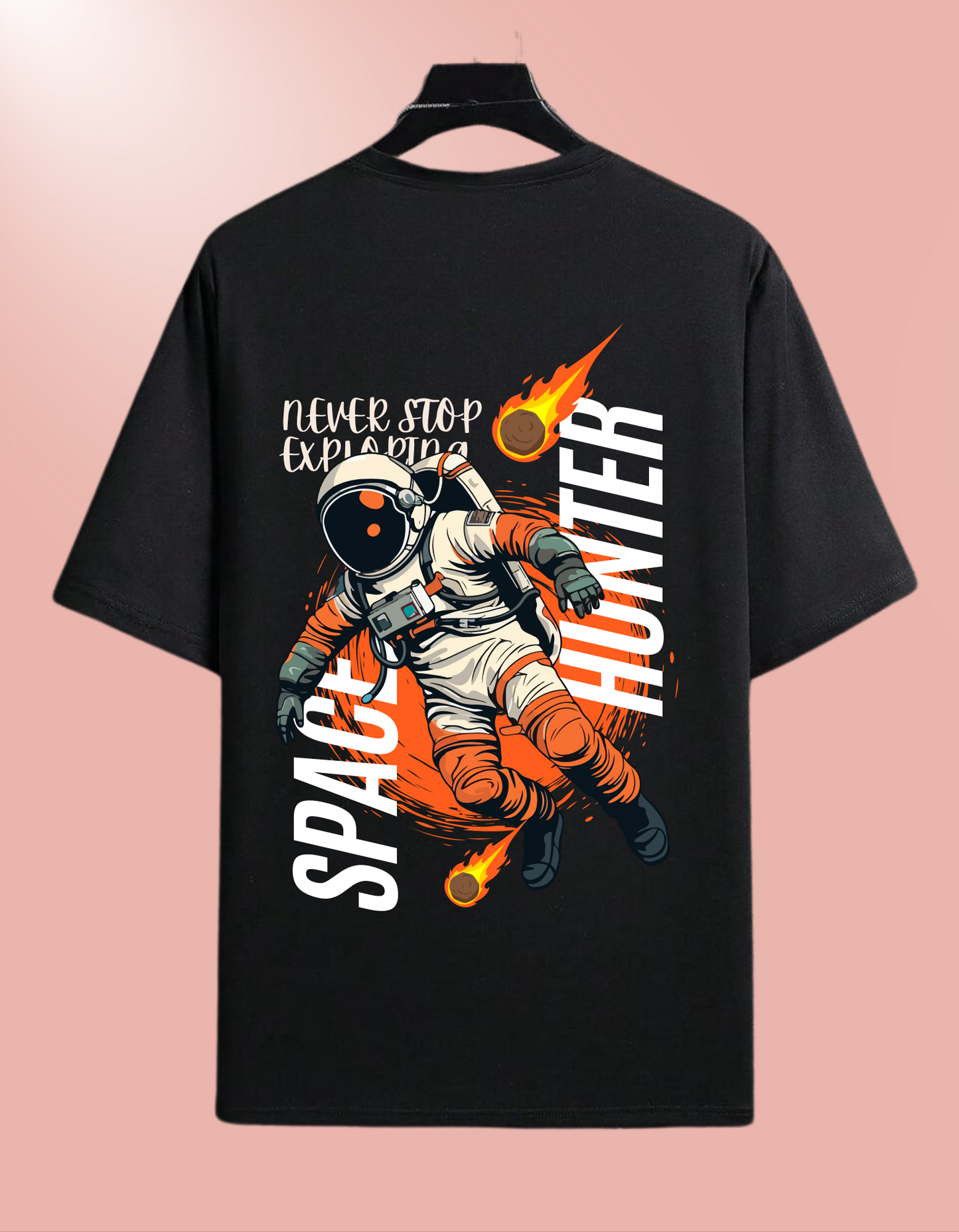 Oversized black cotton t-shirt with astronaut graphic – ESROVERSE, free shipping included