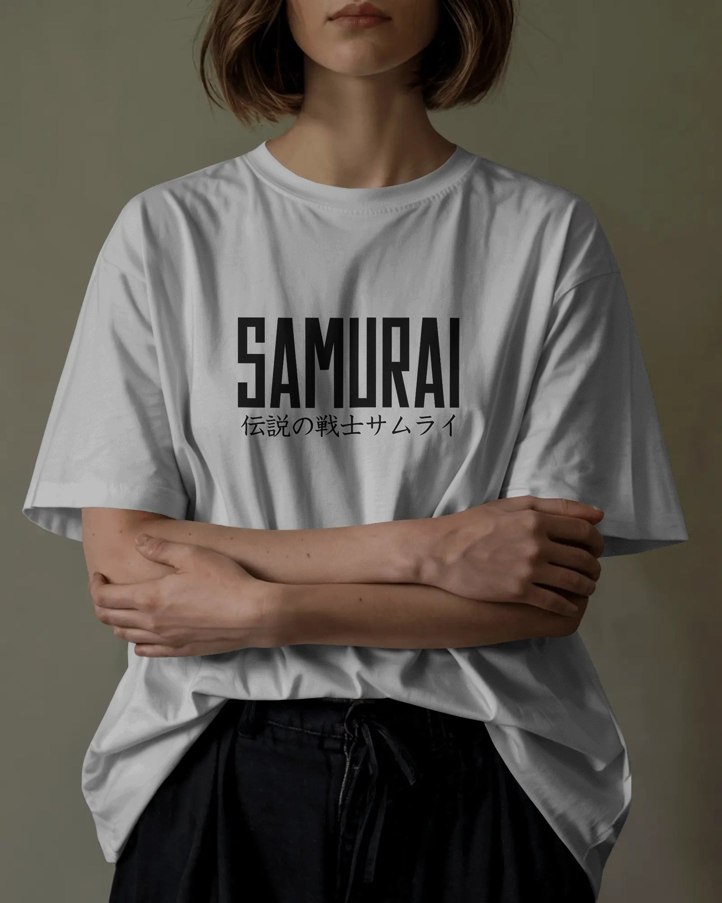 "Samurai t-shirt", "oversized streetwear", "Japanese warrior t-shirt", "anime samurai tee", "graphic unisex shirt"
"Back view of Samurai oversized t-shirt with red sun and ninja graphic design"