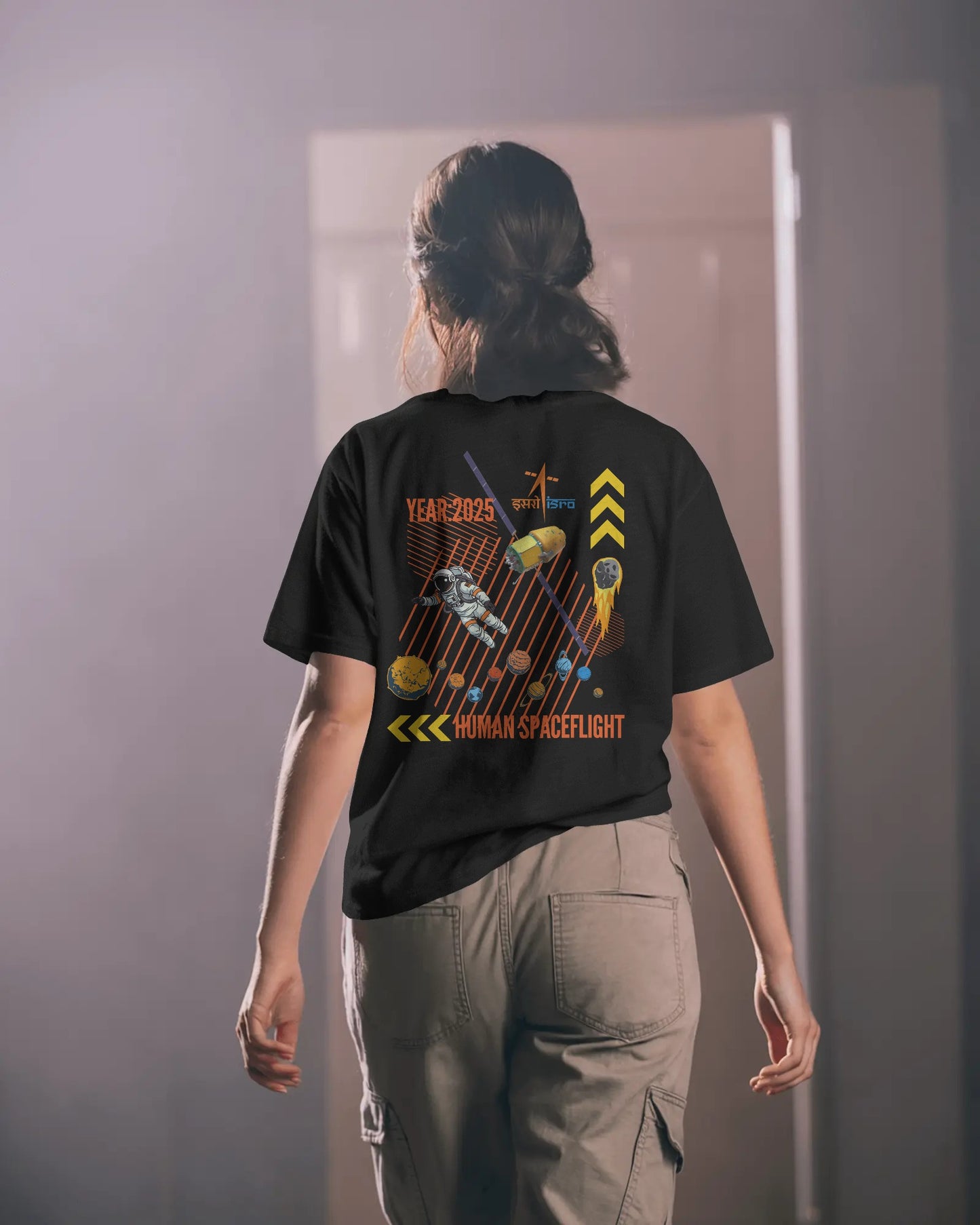 Premium Quality Oversized t-shirt | 100% cotton | Biowash | White Color | Black Color
 
Gaganyaan ISRO White oversized astronaut t-shirt by ESROVERSE – includes free shipping